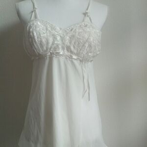 Elegant Lace Trim White Chemise
